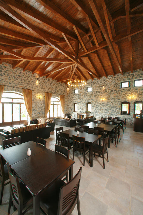 Arhontiko Parnona Hotel Karyes Luaran gambar