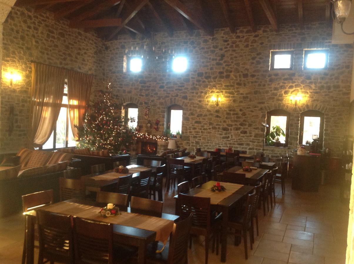 Arhontiko Parnona Hotel Karyes Luaran gambar