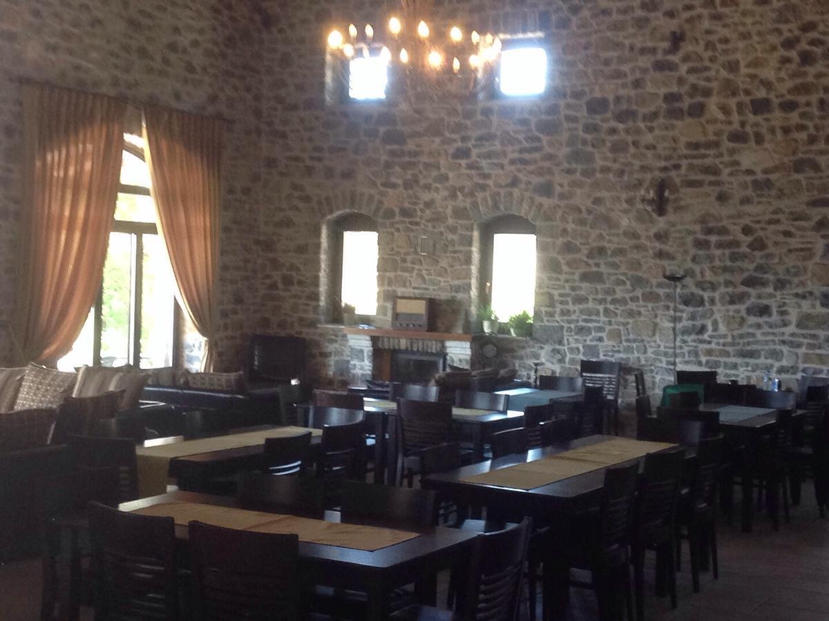 Arhontiko Parnona Hotel Karyes Luaran gambar